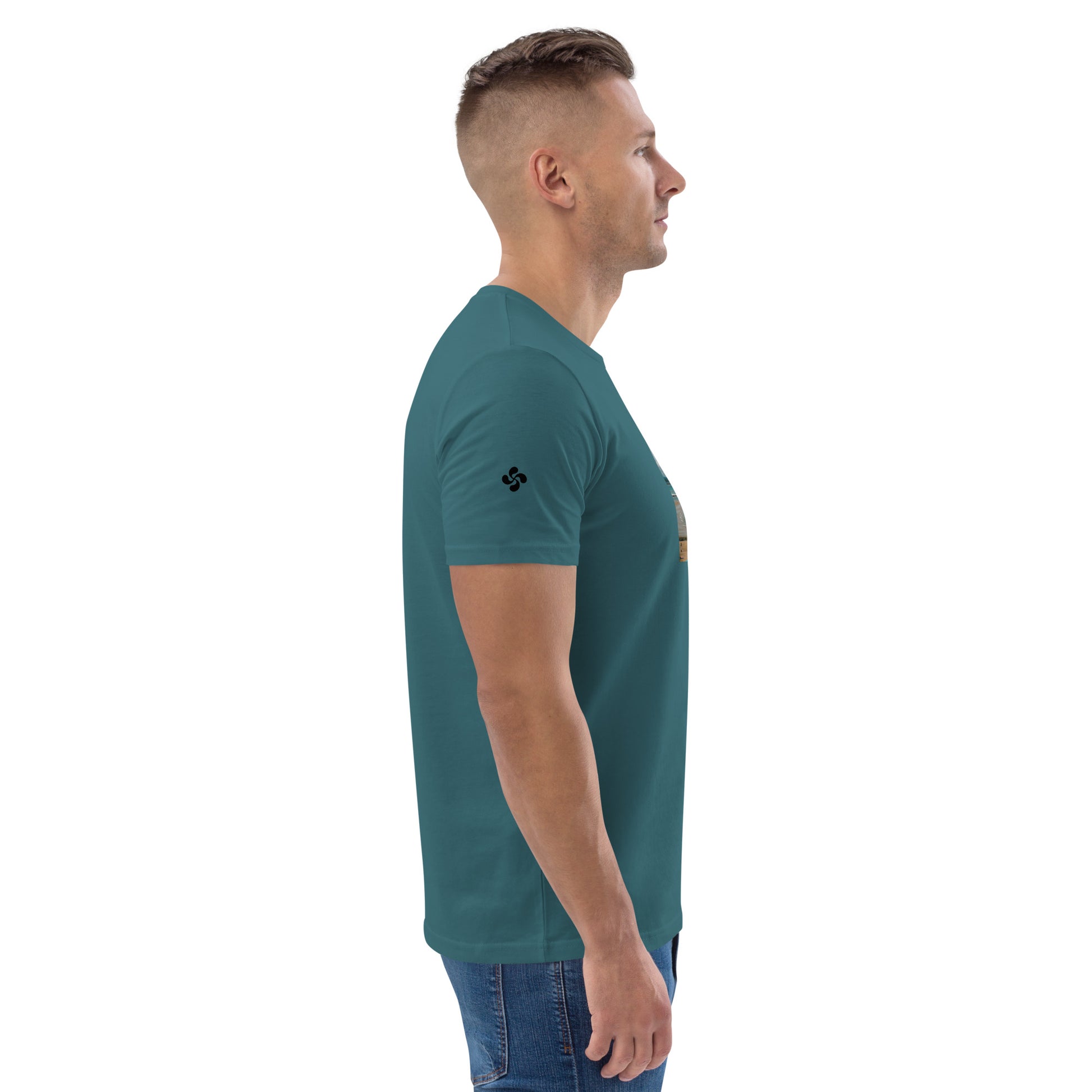 Vue de côté du T-shirt 100% Coton Bio Bidart Centre - coloris bleu vert