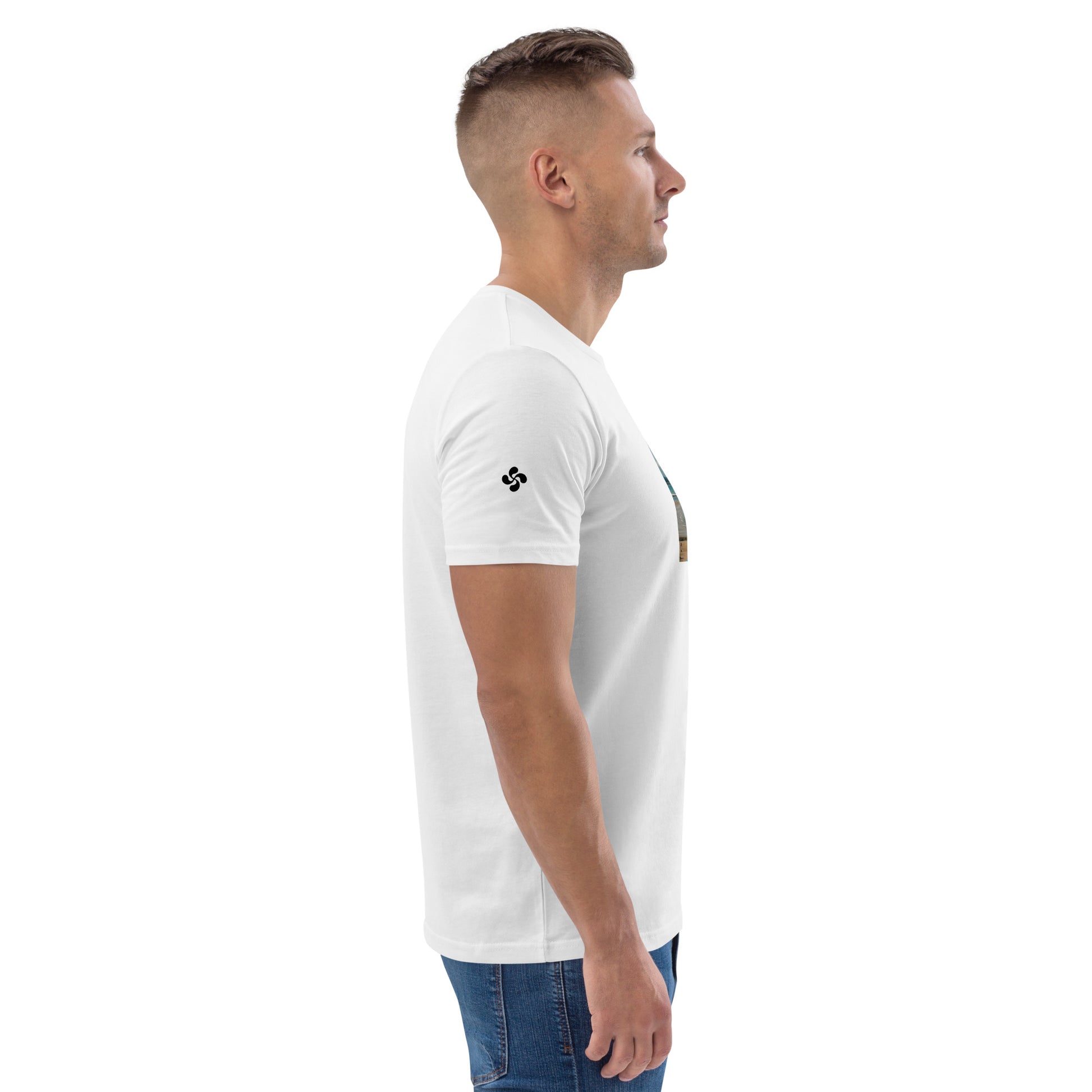 Vue de côté du T-shirt 100% Coton Bio Bidart Centre - coloris blanc