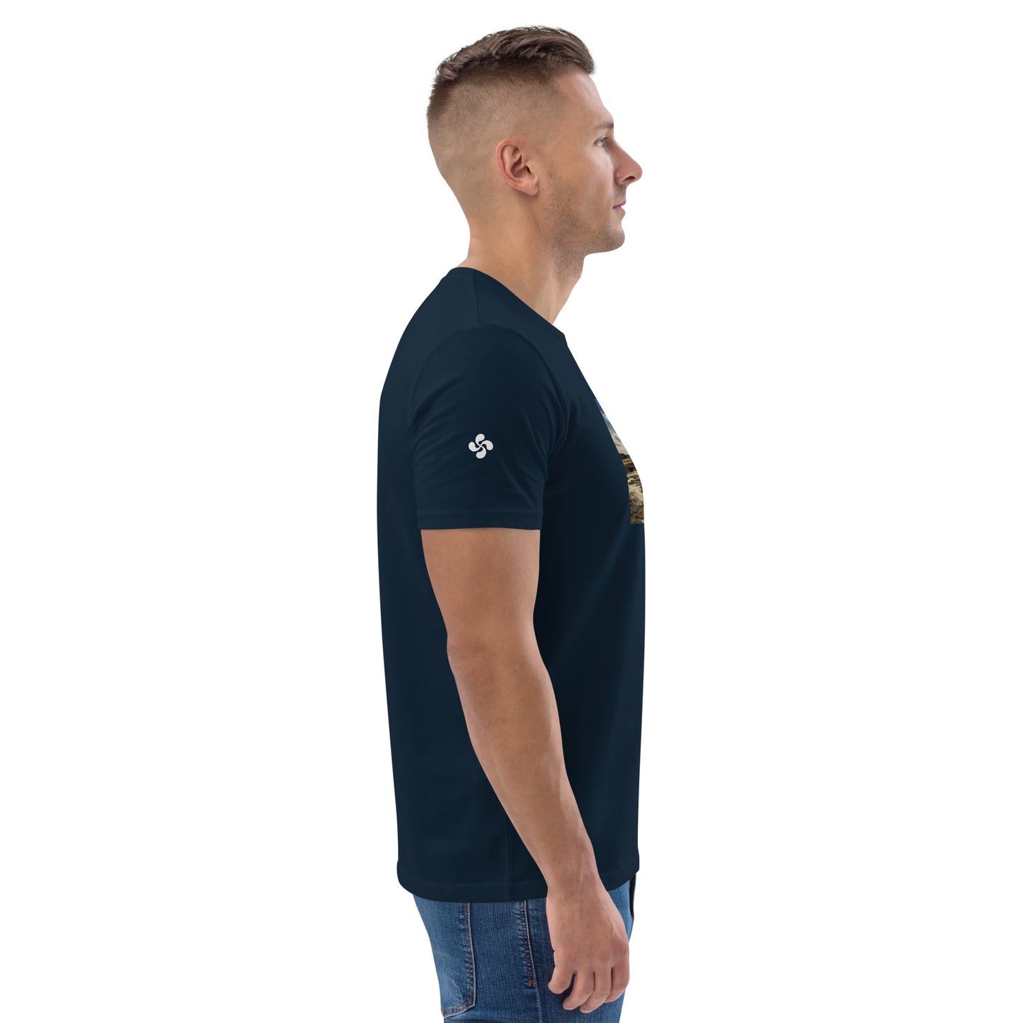 Vue de côté du t-shirt 100% coton biologique CDT - coloris bleu marine