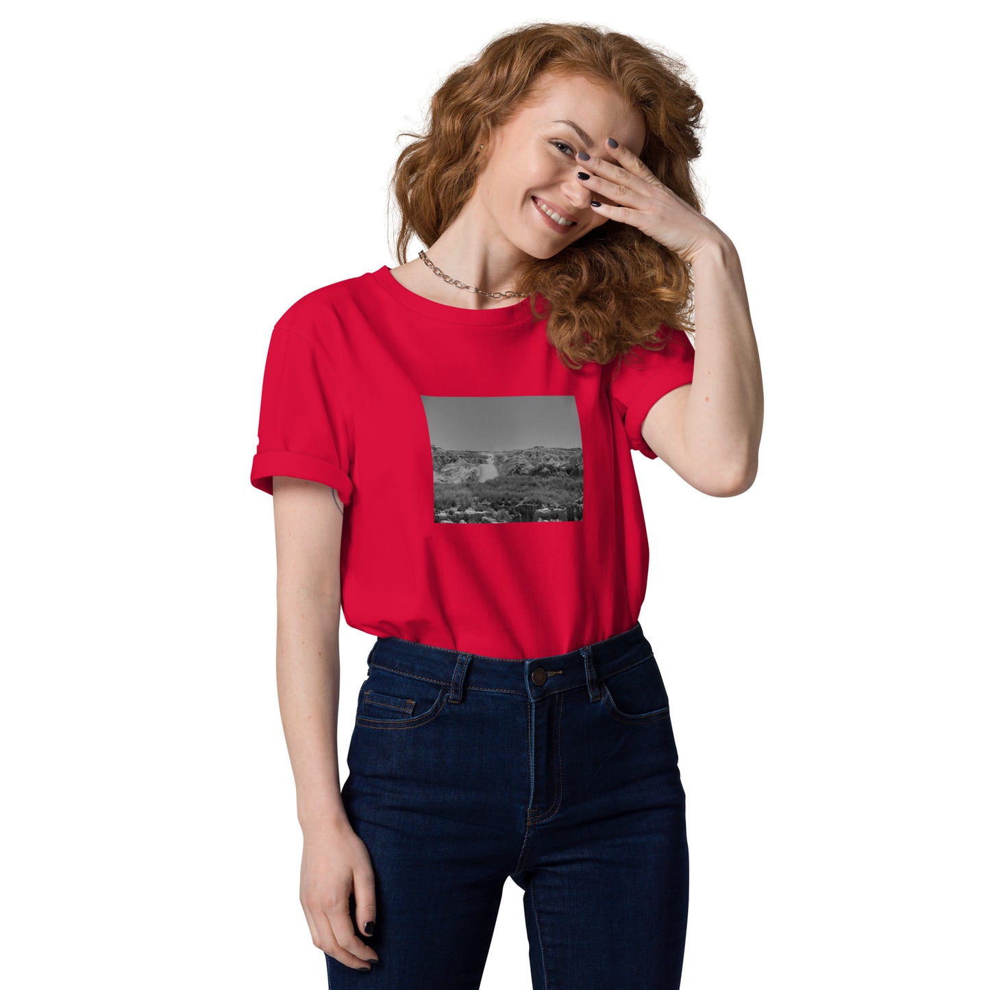 Vue de face du T-shirt 100% Coton Bio Bardenas B/W - coloris rouge