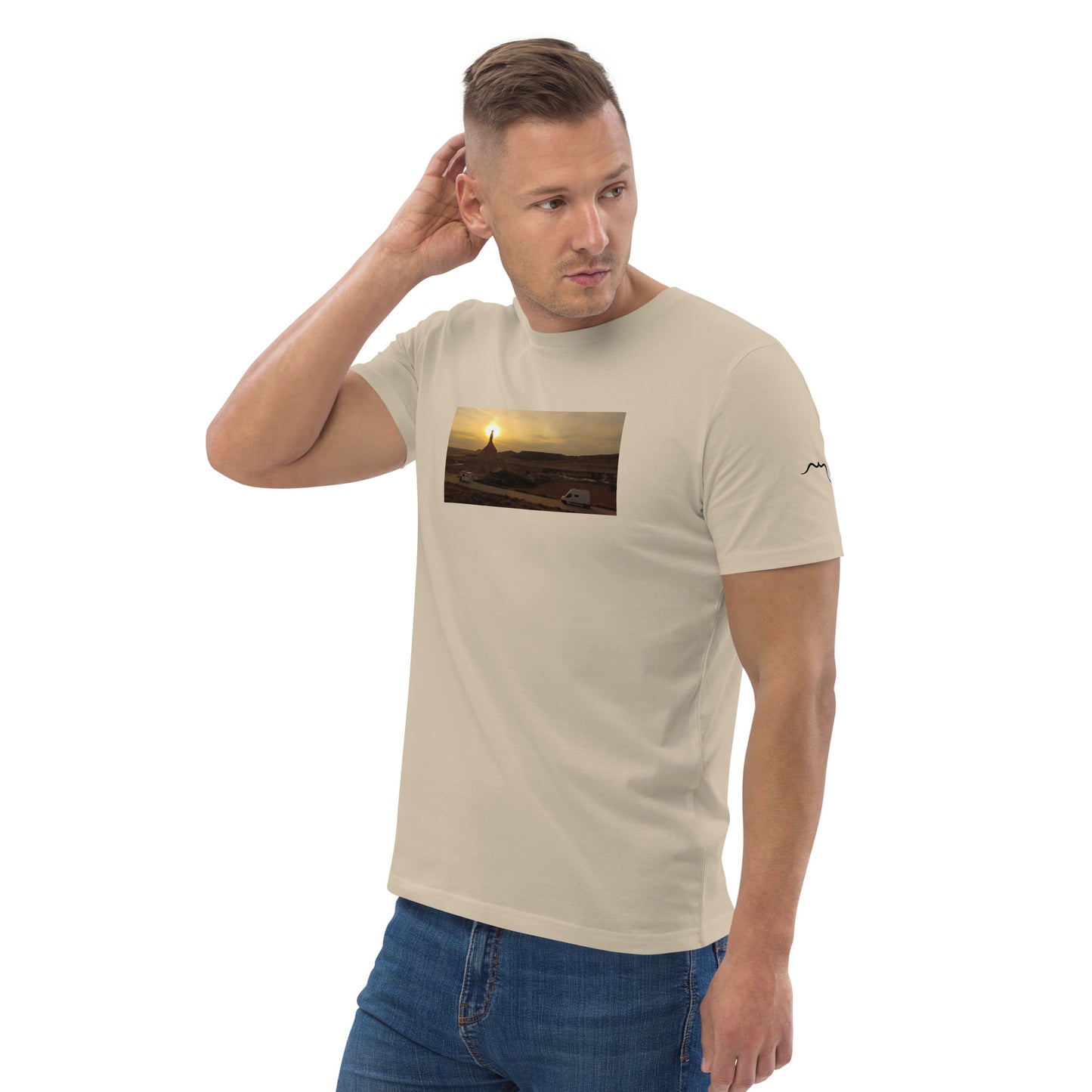 Vue de côté du t-shirt 100% coton biologique CDT Sunset - coloris beige clair