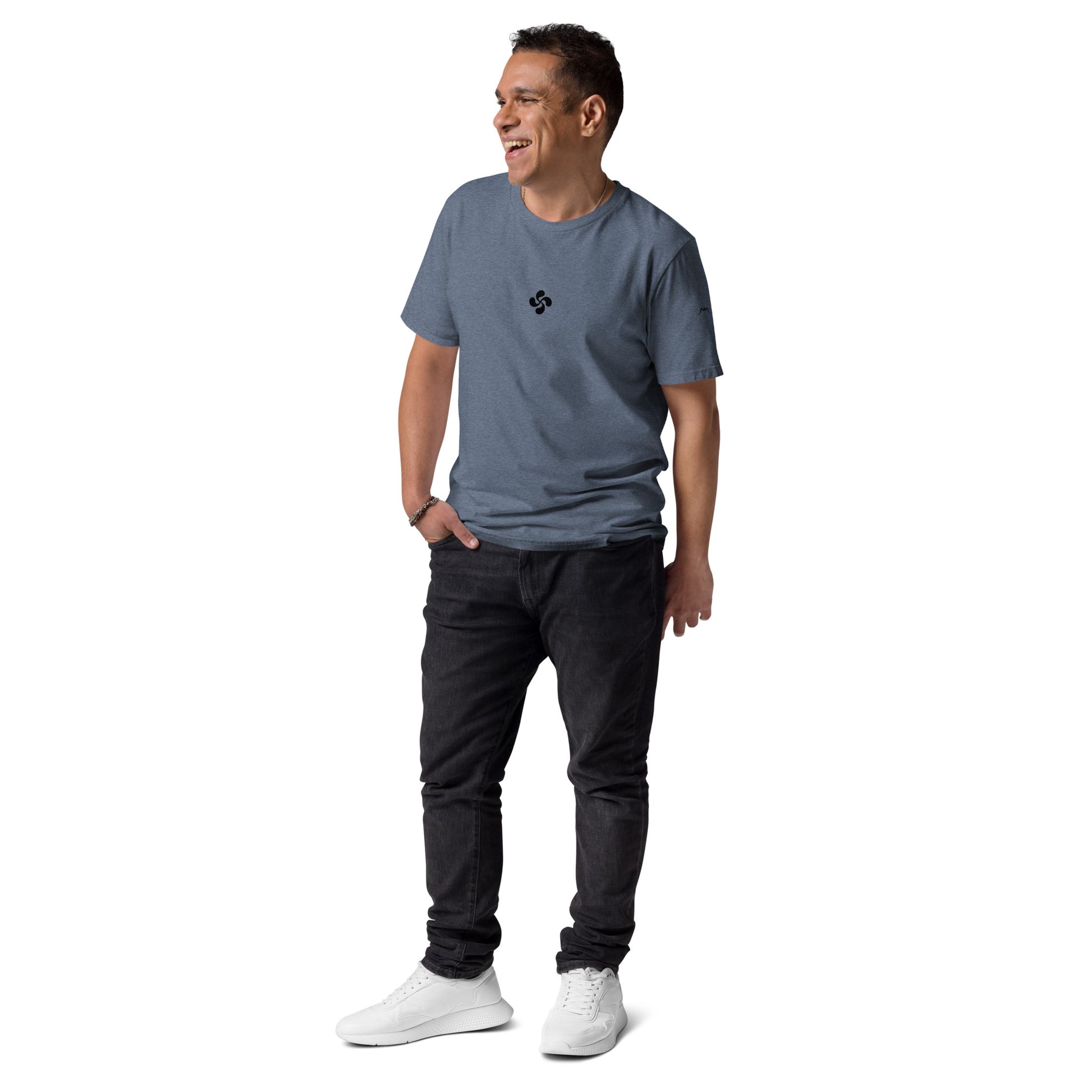 Vue de face du t-shirt 100% coton biologique Lauburu N - coloris bleu gris chiné