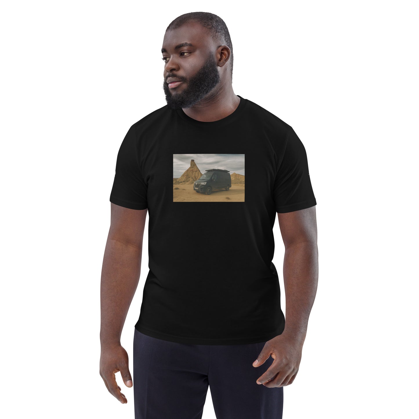 Vue de face du t-shirt 100% coton biologique Van Bardenas - coloris noir