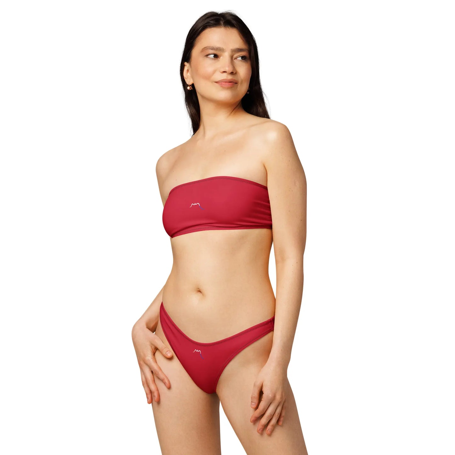 bikini bandeau éco-responsable lekeitio porté face coloris rouge foncé