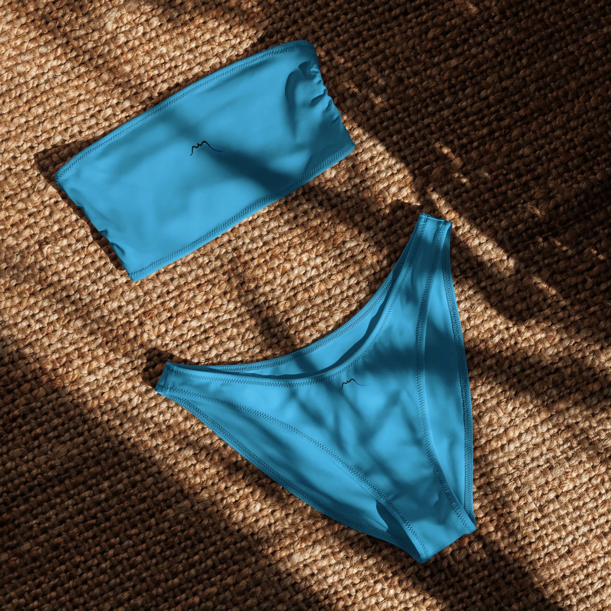 bikini bandeau éco-responsable face coloris bleu lagon