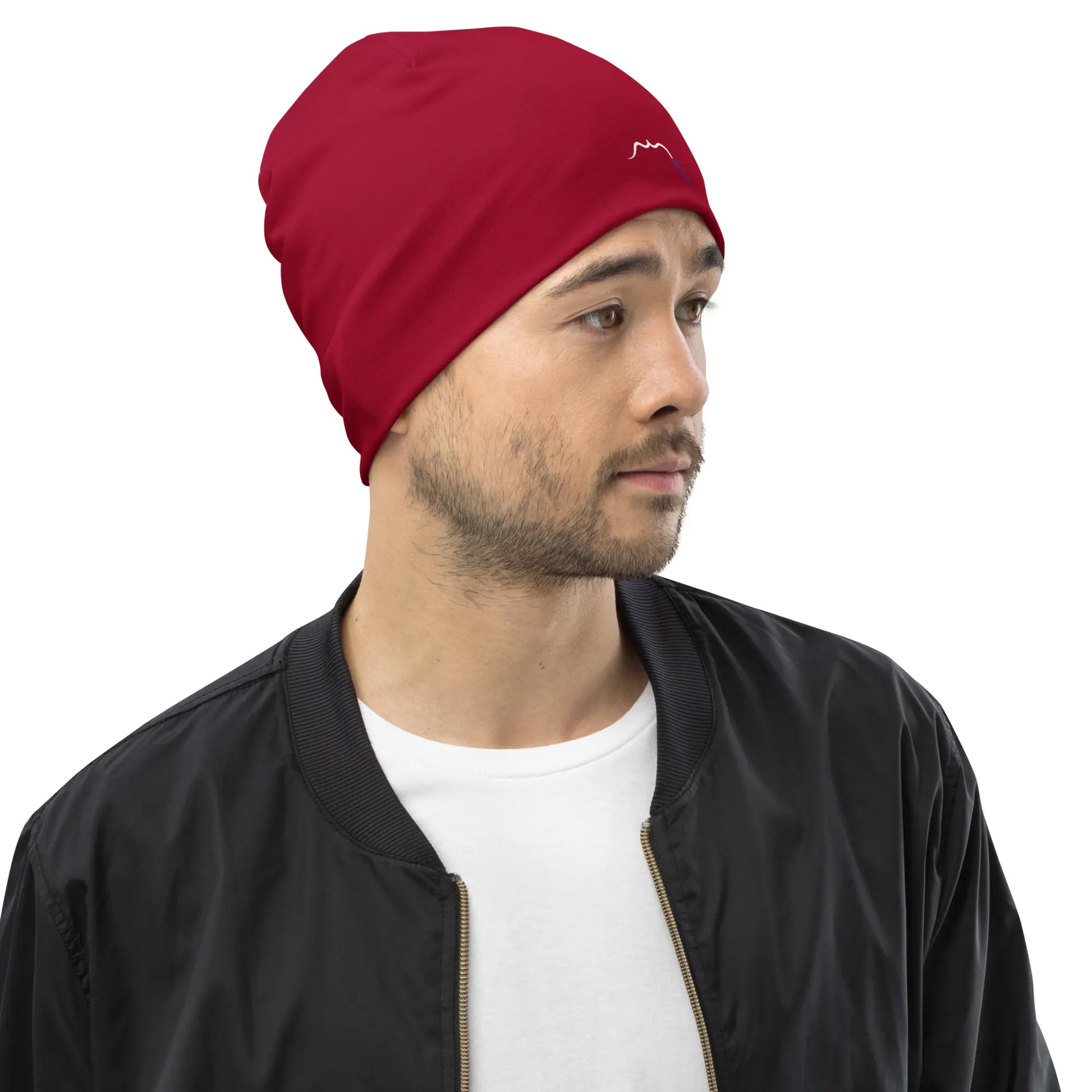 bonnet ttiki porté face coloris rouge foncé