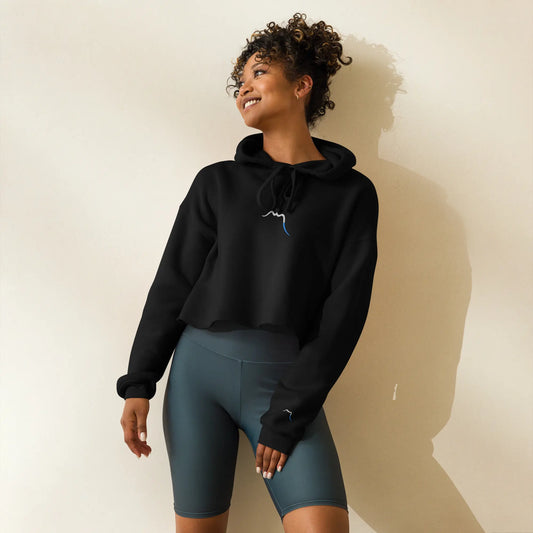 crop-top hoodie brodé lesaka porté face coloris noir