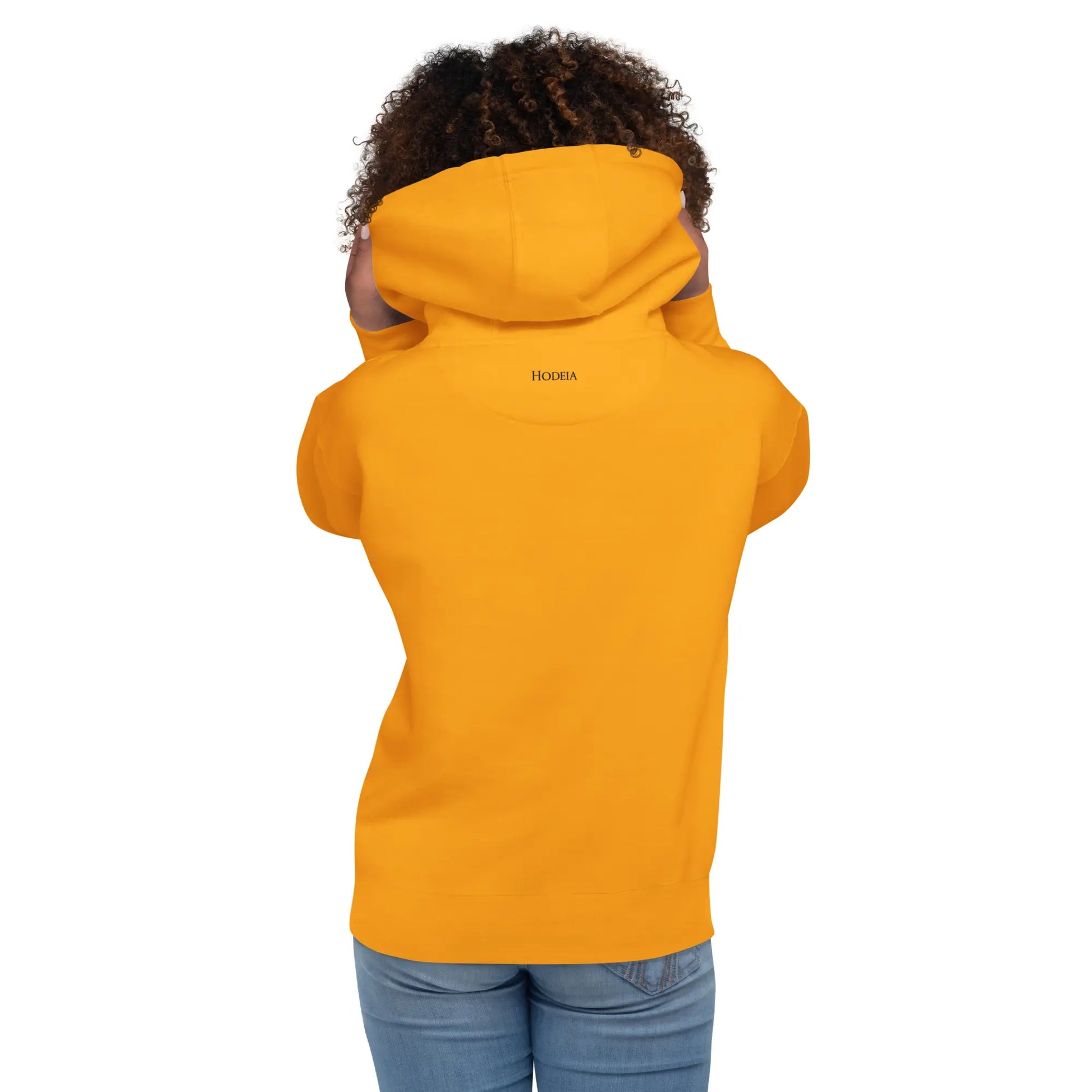 hoodie en coton bio negua porté dos coloris orange pâle