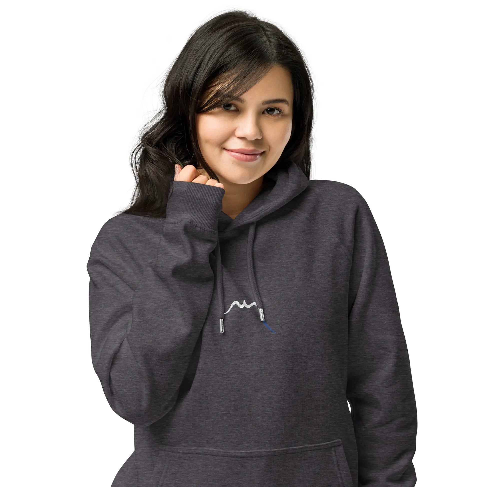 femme portant le hoodie sweat à capuche en coton bio hotza coloris gris