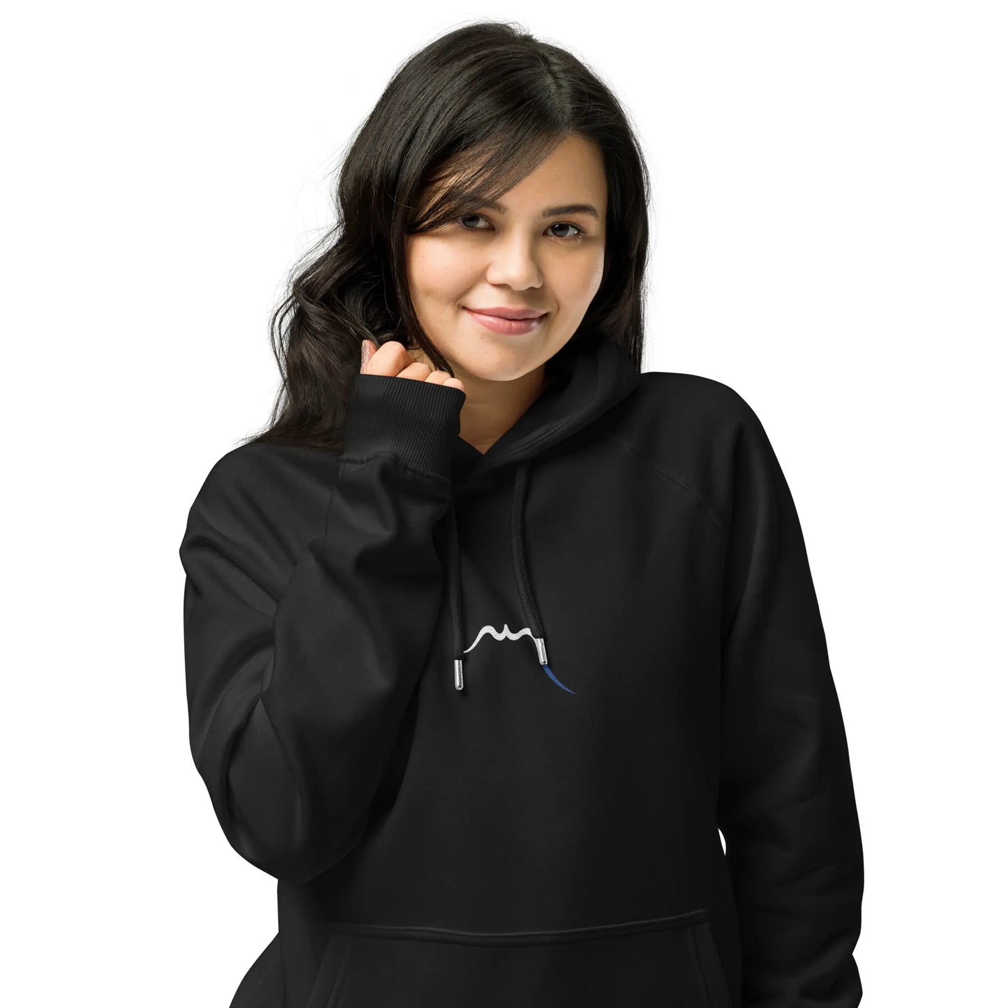 femme portant le hoodie sweat à capuche en coton bio hotza coloris noir