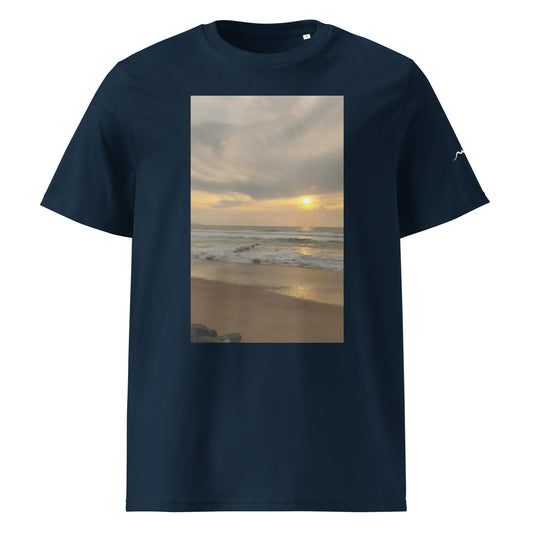 vue de face du t-shirt premium en coton bio bidart centre coloris bleu marine